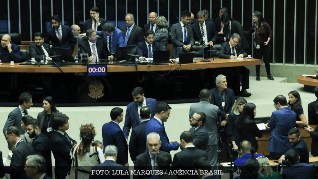 Câmara aprova projeto que prorroga desoneração da folha até&nbsp;2027