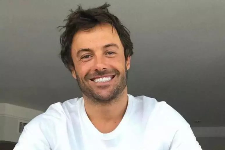 Ator Kayky Brito é atropelado e seu estado de saúde é&nbsp;gravíssimo