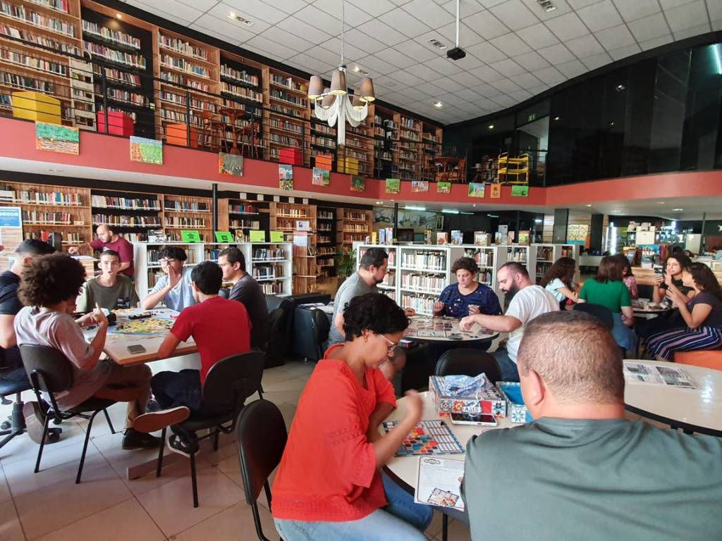 Janela Literária neste sábado(21) terá RPG, board games e Clube de Leitura na Biblioteca&nbsp;Municipal