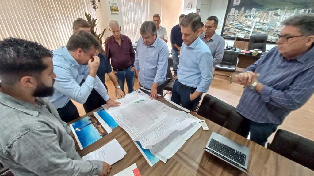 EMPREGO: PAT de Marília inicia seleção para 230 vagas de empregos para Max&nbsp;Atacadista