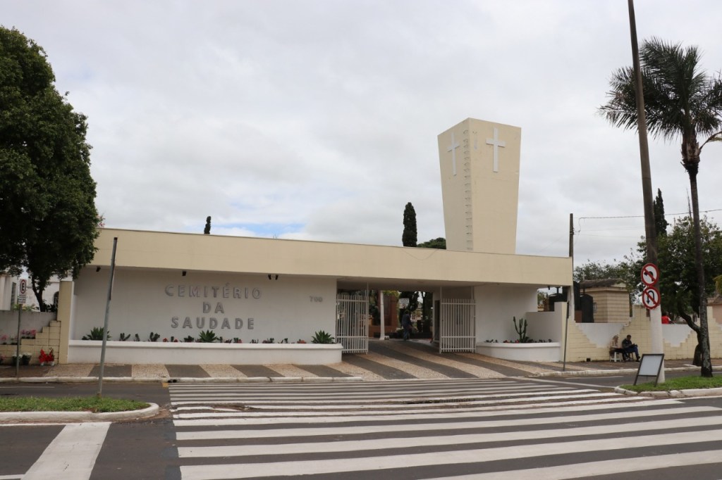 FINADOS: Mais de dez mil pessoas devem passar pelo cemitério no próximo dia 02 e Prefeitura divulga horários e estrutura para este&nbsp;feriado