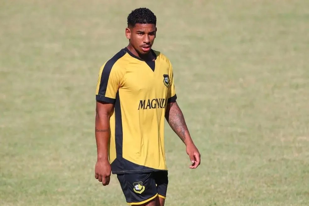 Tragédia: Jogador de futebol de 21 anos é assassinado no interior de&nbsp;SP