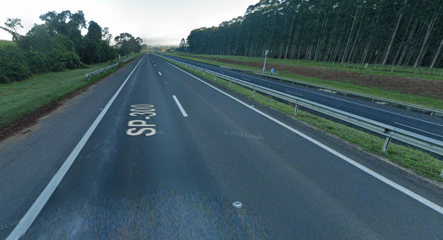 Tragédia na Rodovia: Homem sobrevive a capotamento, mas morre atropelado ao pedir&nbsp;ajuda