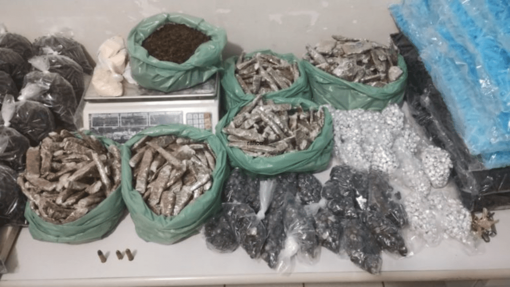 PM Apreende Grande Quantidade de Drogas ao Abordar Veículo na zona Norte de&nbsp;Marília