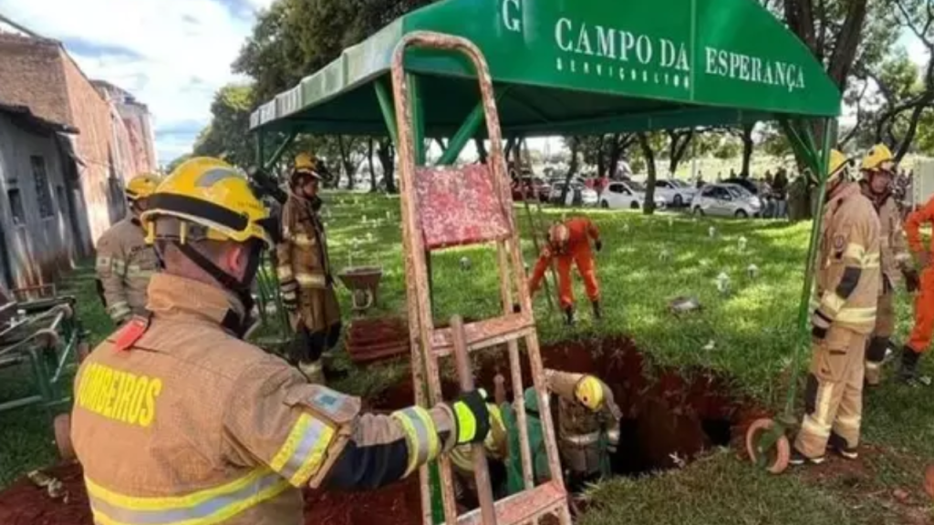 Susto no Distrito Federal: Grupo Cai em Cova Após Desabamento de Laje durante&nbsp;Enterro