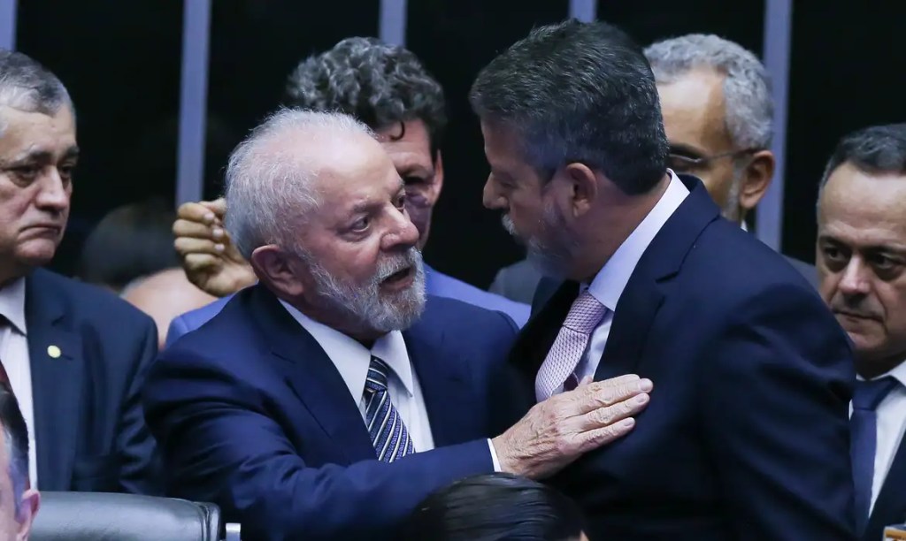 Lula Sanciona Orçamento e Veta R$ 5,6 bilhões em Emendas&nbsp;Parlamentares