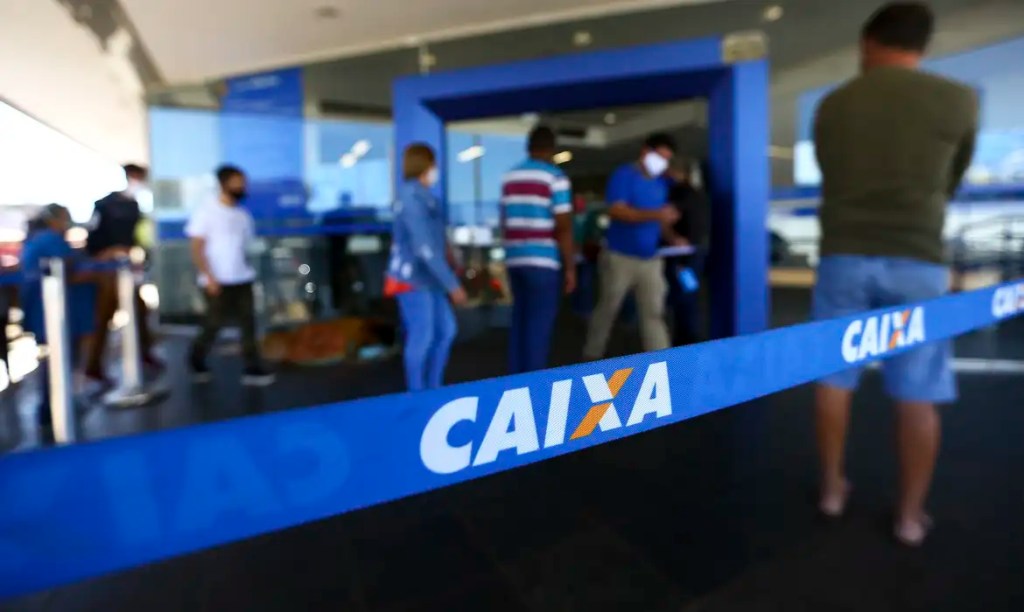 Caixa lança edital de concurso com 3,2 mil vagas para&nbsp;técnicos