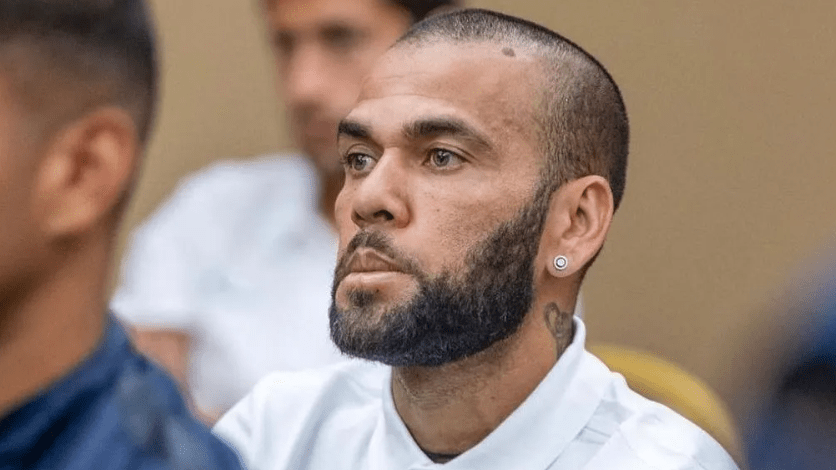 Daniel Alves é condenado a 4 anos e 6 meses de prisão por estupro na&nbsp;Espanha