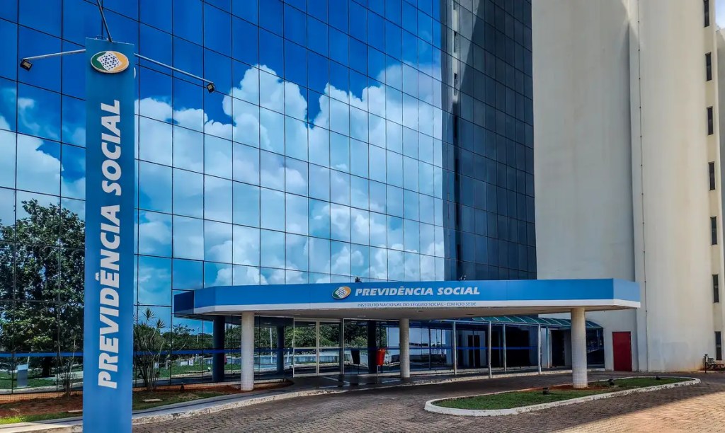 INSS convoca 4,3 milhões de pessoas para fazer prova de&nbsp;vida