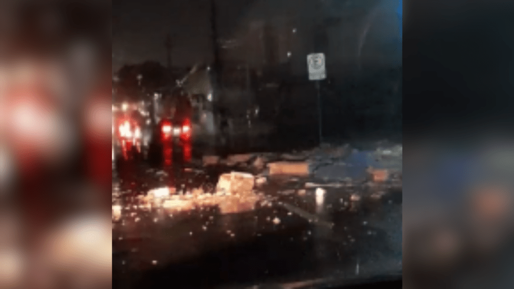 Chuva e Ventos fortes provocam Desmoronamento de parte de Prédio na região Central de Marília, assista o&nbsp;vídeo