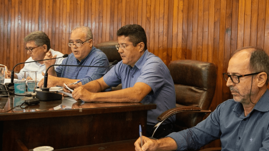 Durante Audiência Pública Eduardo Nascimento questiona Prefeitura: “Haverá dinheiro para pagar os servidores municipais, sem atraso, este ano? 