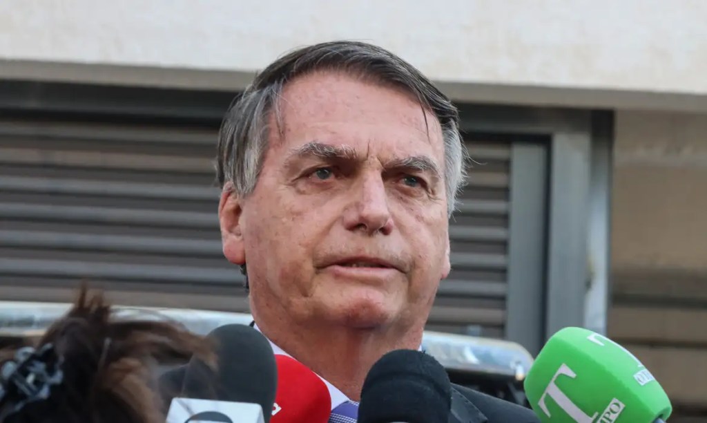 Bolsonaro diz que não teme ser julgado desde que juízes sejam&nbsp;isentos