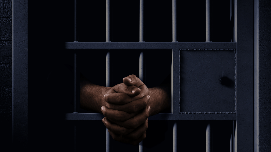 Homem que matou mãe ao prensá-la contra parede tem prisão preventiva&nbsp;decretada