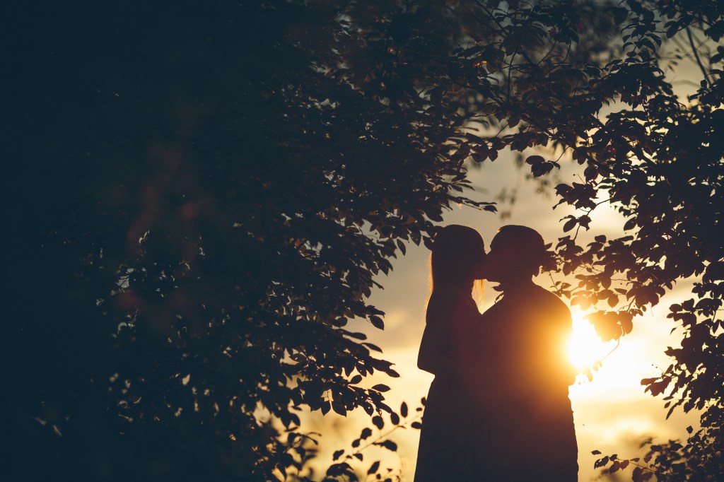 Dia do Beijo: Beijar traz inúmeros benefícios para a saúde 