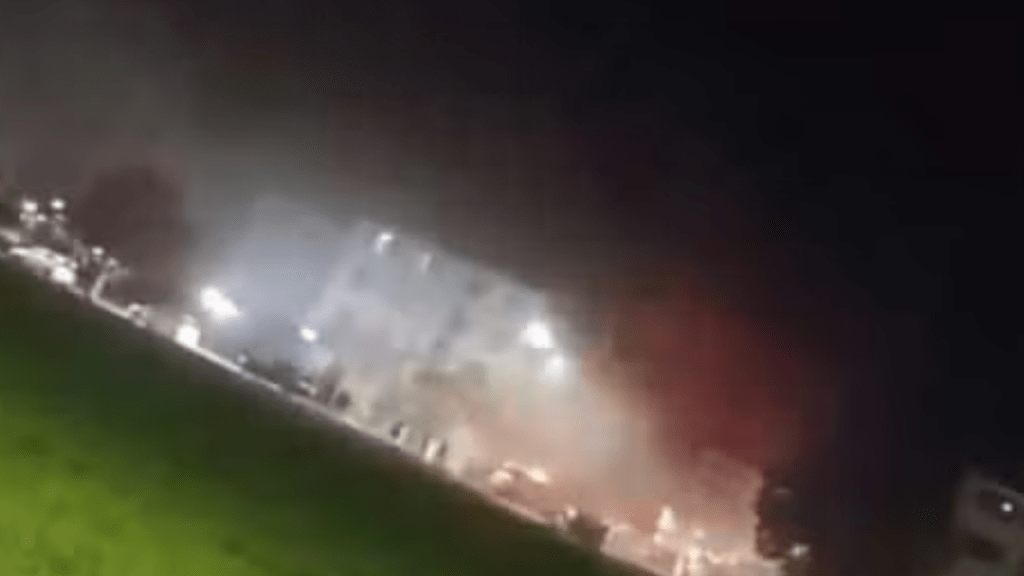 Incêndio volta a atingir apartamento no Conjunto Habitacional Paulo Lúcio Nogueira (CDHU) na manhã desta&nbsp;segunda-feira