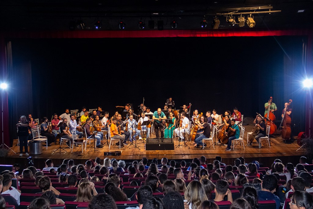 Orquestra Filarmônica de Marília apresenta concertos do projeto Estação Vivace nos dias 12 e 13 de abril no teatro&nbsp;municipal