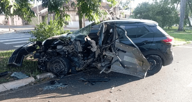 Homem suspeito de fugir de hospital psiquiátrico na Região, furta carro e sofre acidente&nbsp;grave