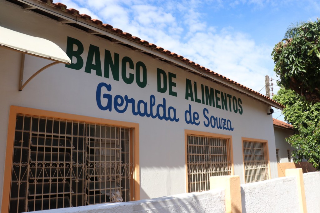 Banco de Alimentos distribui hortifrutis para famílias em vulnerabilidade social em&nbsp;Marília