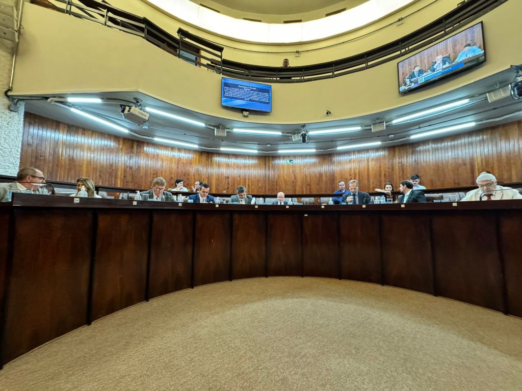 Câmara rejeita CP de Féfin e aprova dois Projetos da&nbsp;Pauta