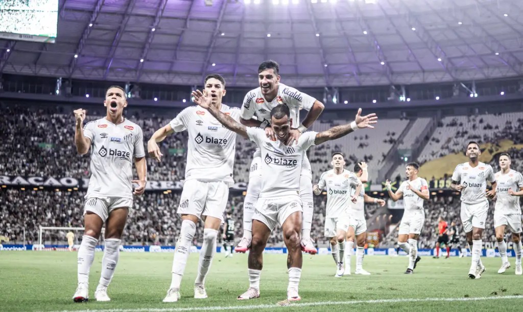 Santos derrota Ceará para assumir liderança da Série B do&nbsp;Brasileiro