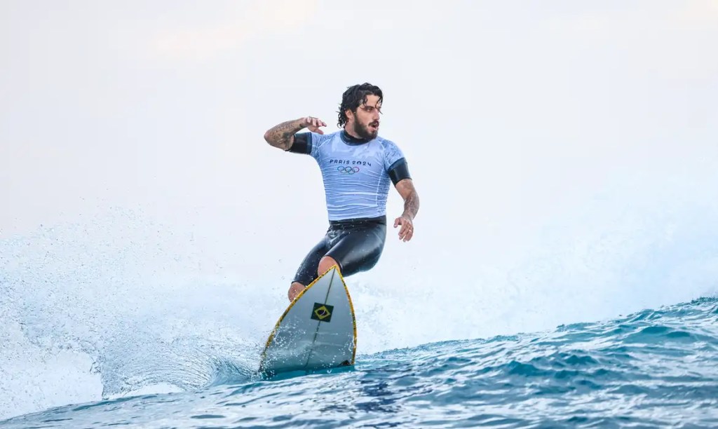 Filipinho avança e Brasil tem seis surfistas nas&nbsp;oitavas