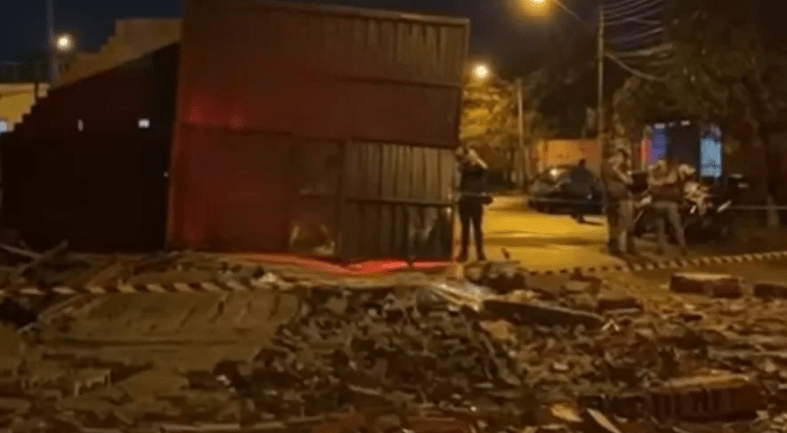 Tragédia em Bauru: Três pessoas e um cachorro morrem após queda de muro durante forte&nbsp;tempestade
