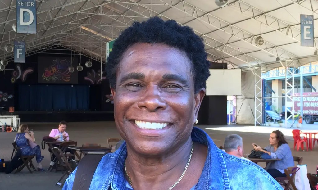 Após 50 anos, Neguinho da Beija-Flor anuncia último desfile em&nbsp;2025