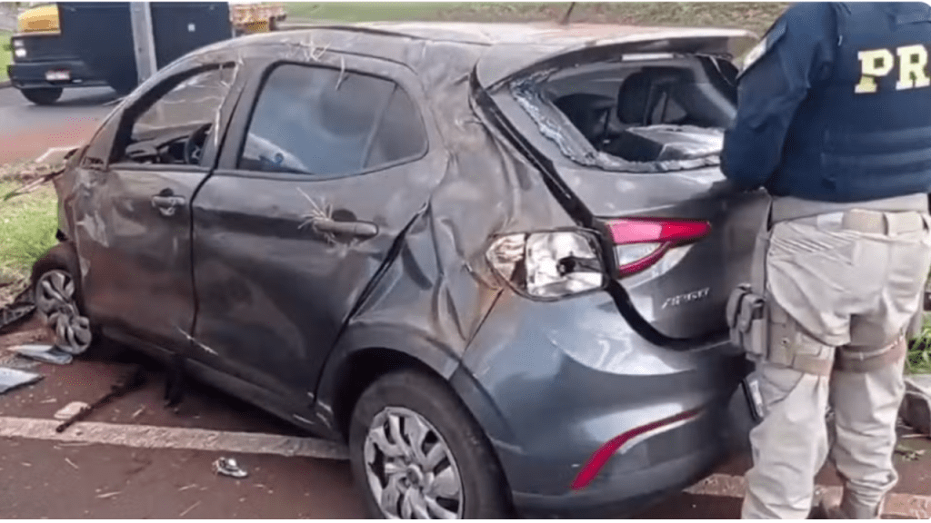 Polícia Rodoviária Federal Apreende 150 Quilos de Maconha e Prende Motorista após capotar&nbsp;veículo