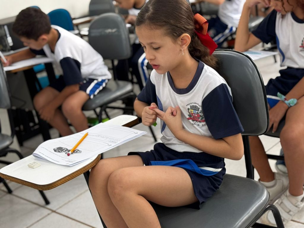 Secretaria da Educação de Marília premia estudantes classificados na 3ª Olimpíada Municipal de&nbsp;Matemática