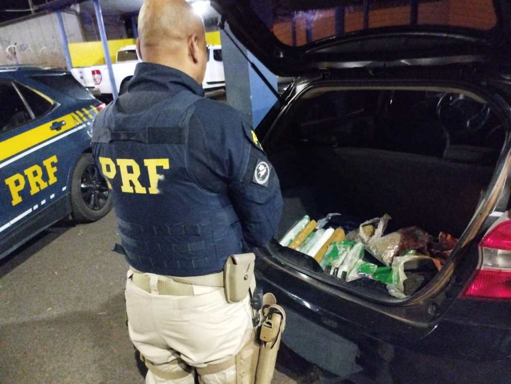 Polícia Rodoviária Federal apreende grande quantidade de drogas; dois menores são encontrados com&nbsp;traficantes