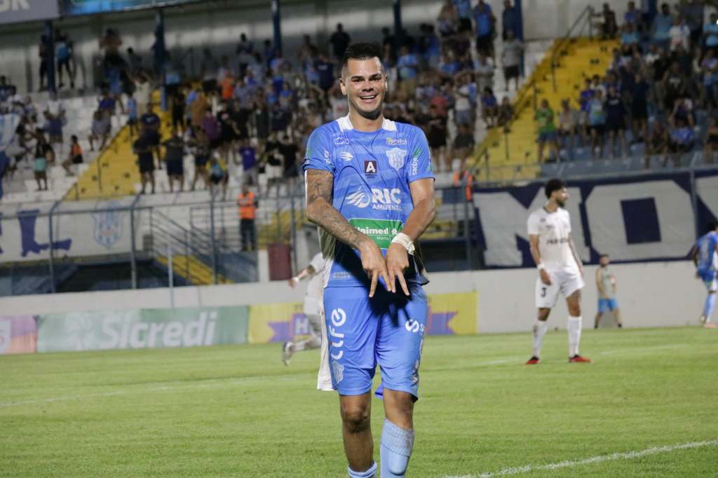 MAC vence o Comercial por 2 a 0 e sobe para a vice-liderança da Série A3 do&nbsp;Paulista