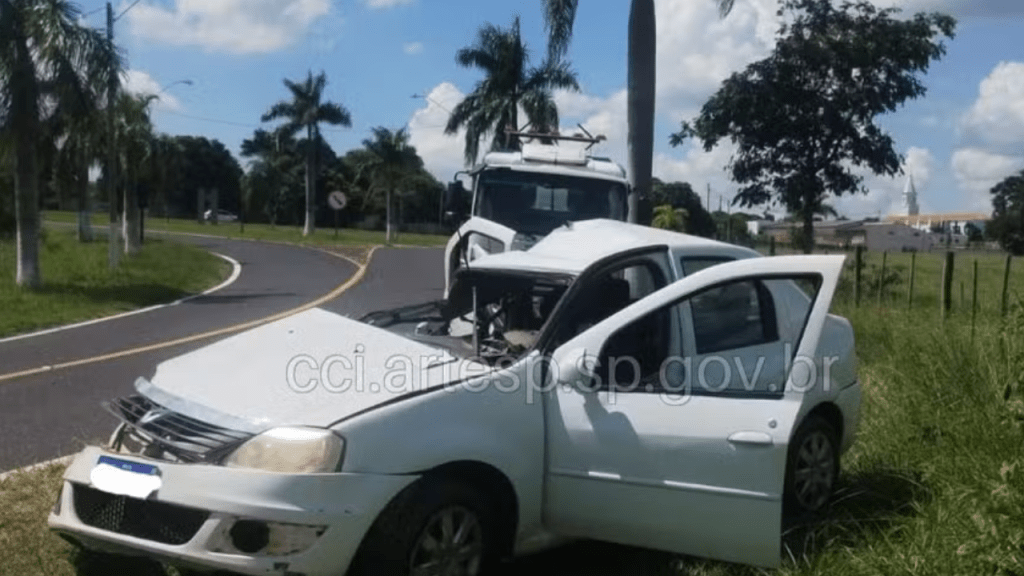 Acidente Grave na Região deixa Dois Mortos Após Veículo Bater em&nbsp;Palmeira