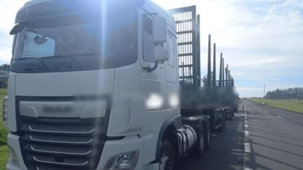 Homem morre após sofrer mal súbito enquanto dirigia carreta em Rodovia da&nbsp;Região