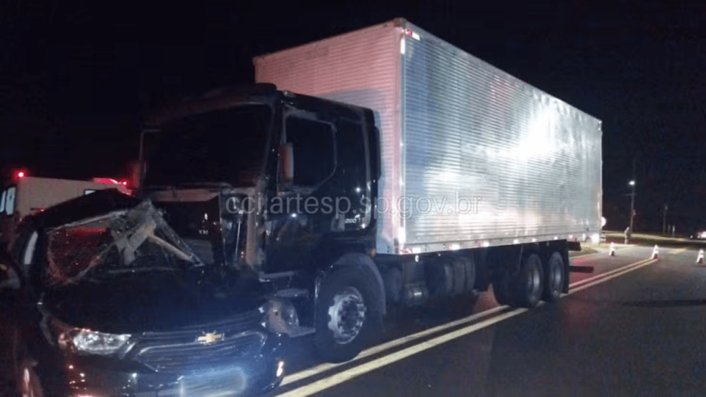 Motorista morre e passageiro fica gravemente ferido em acidente na Rodovia João Melão na&nbsp;Região