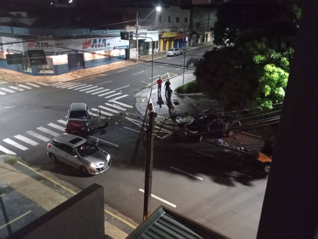 Acidente na madrugada de sábado na região Central de&nbsp;Marília