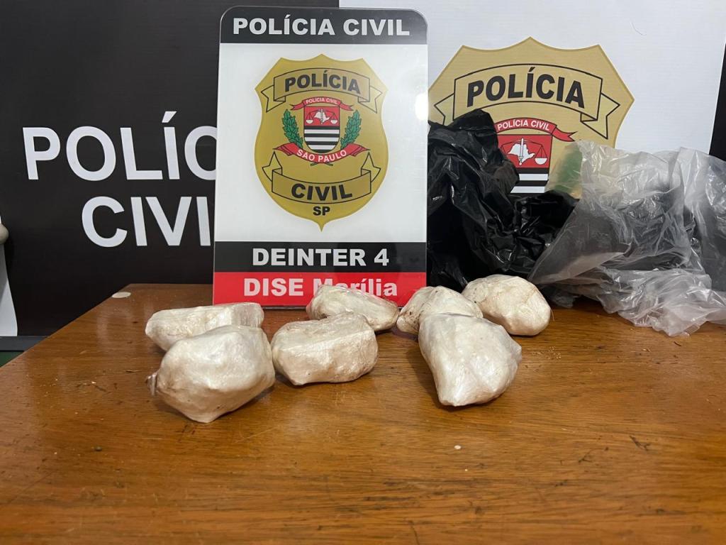 Moradora de Lácio é Investigada por Tráfico de Drogas Após Apreensão de Cocaína em Terreno&nbsp;Baldio