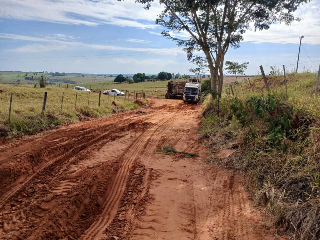 Moradores de Rosália Sofrem com Más Condições das Estradas Rurais e Pedem Providências às Autoridades&nbsp;Públicas