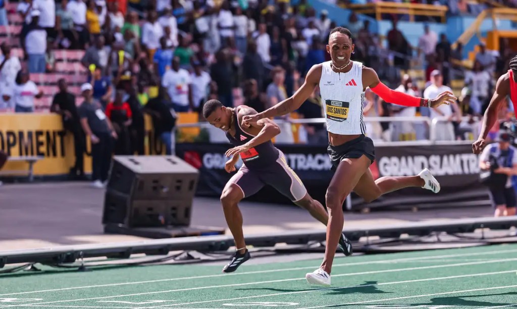 Alison dos Santos volta a vencer na Jamaica, desta vez nos 400m&nbsp;rasos