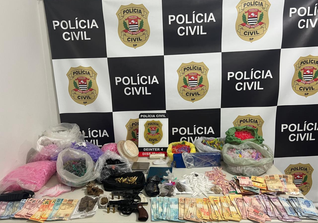 Pai e filho são presos por tráfico de drogas e posse de armas na Zona Norte de&nbsp;Marília