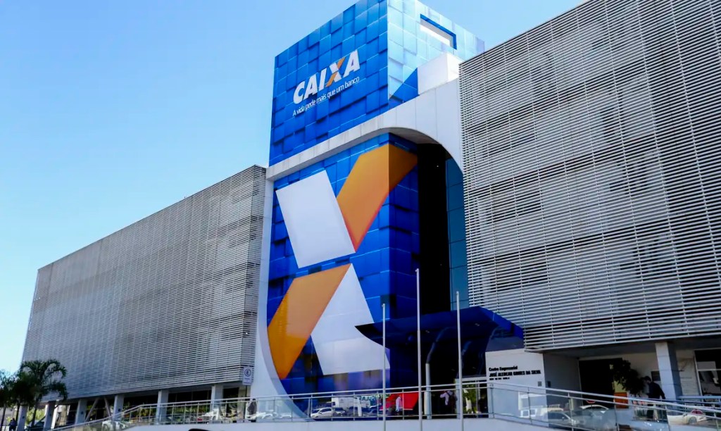 Caixa libera abono salarial para nascidos em março e&nbsp;abril