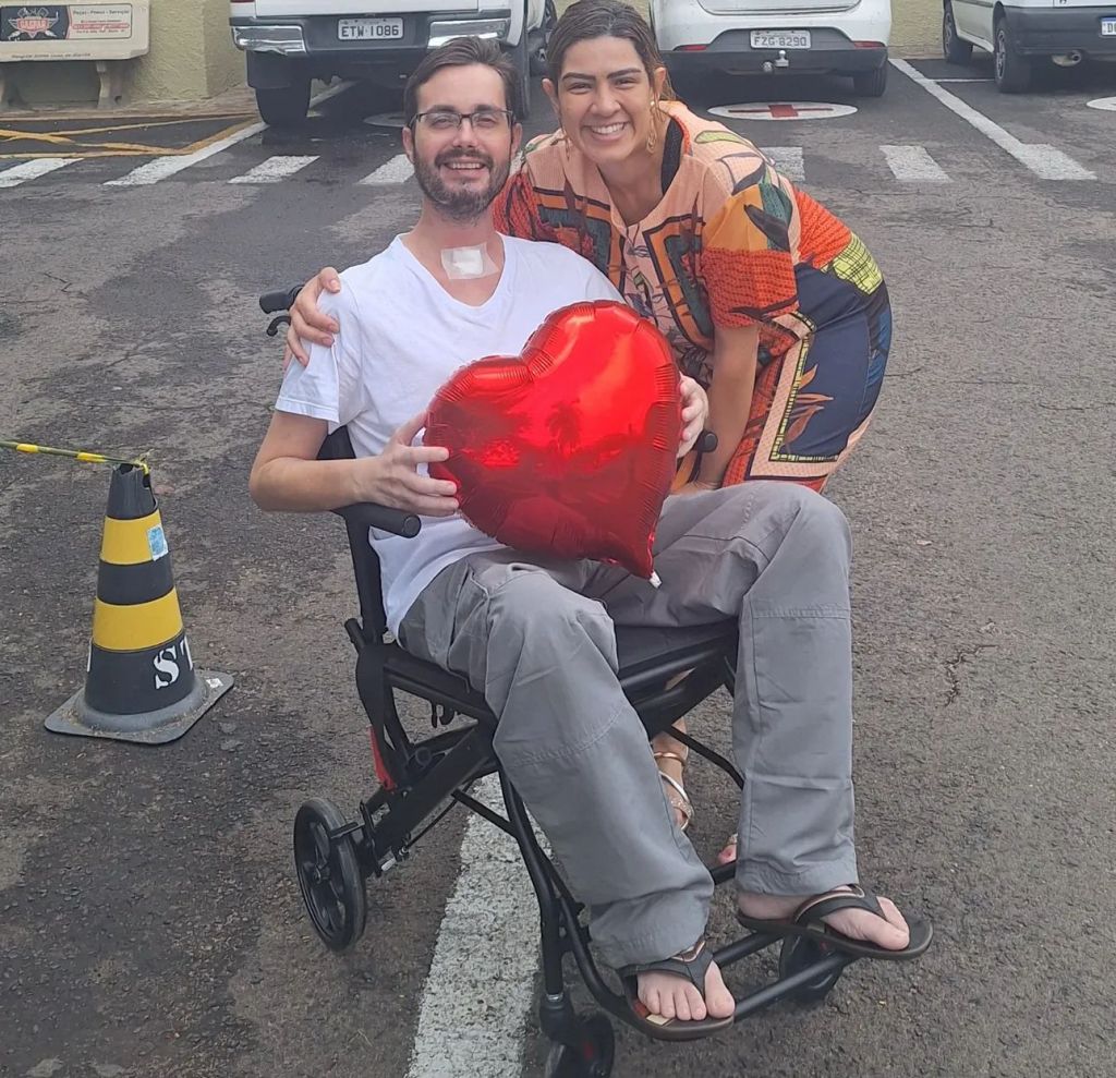 Jornalista Fabio Rosa deixa o hospital após ficar mais de 70 dias&nbsp;internado