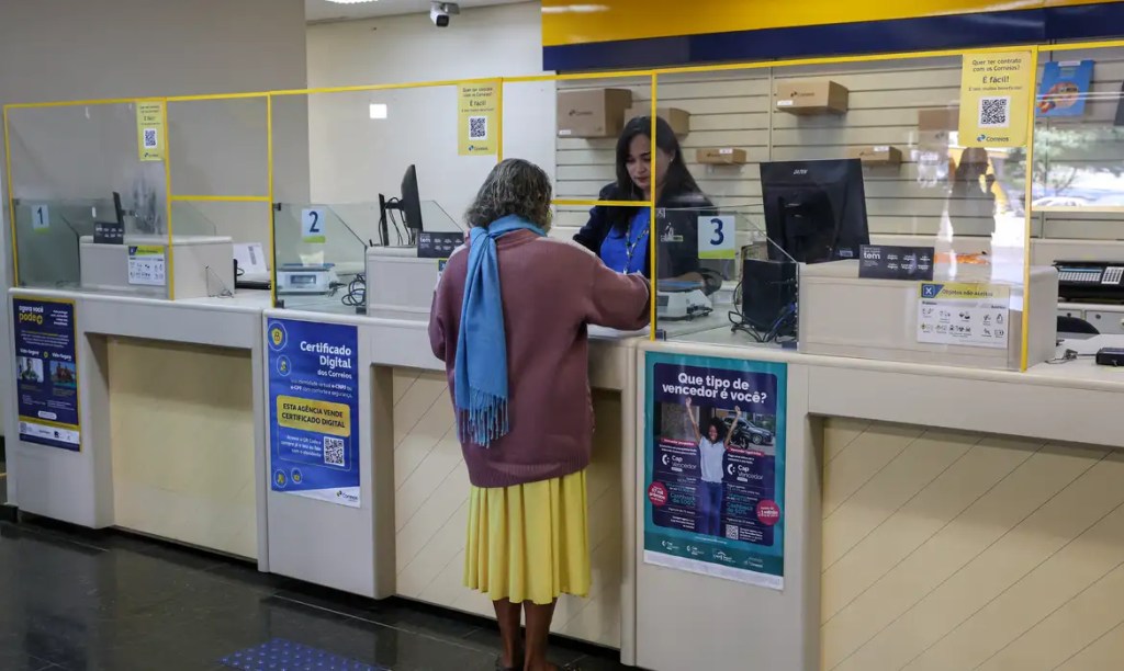 Mais de 60 mil vítimas de fraude no INSS foram atendidas nos&nbsp;Correios