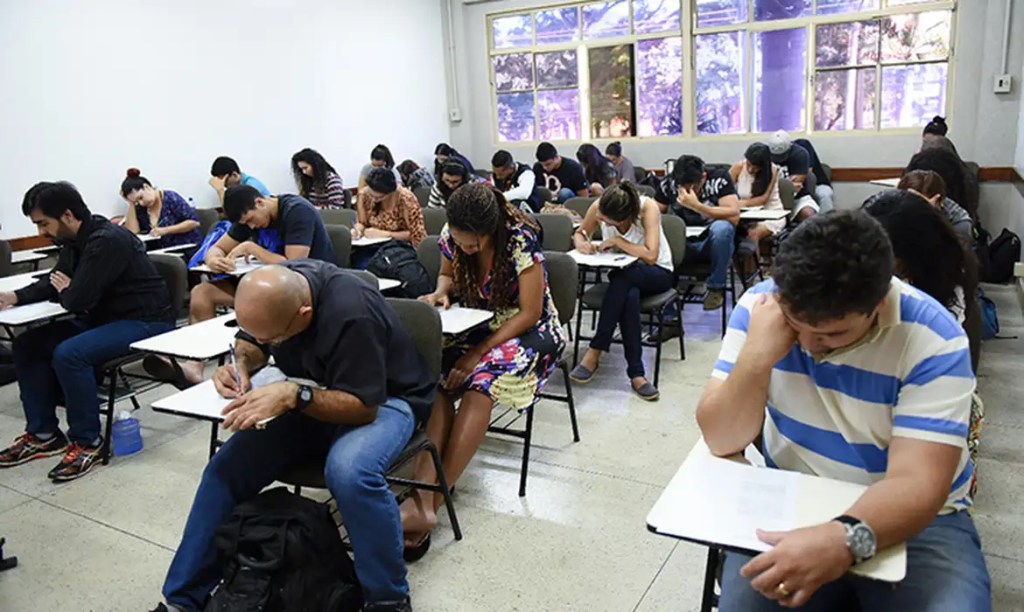 Inscrições de jovens e adultos para Encceja encerram nesta&nbsp;sexta-feira