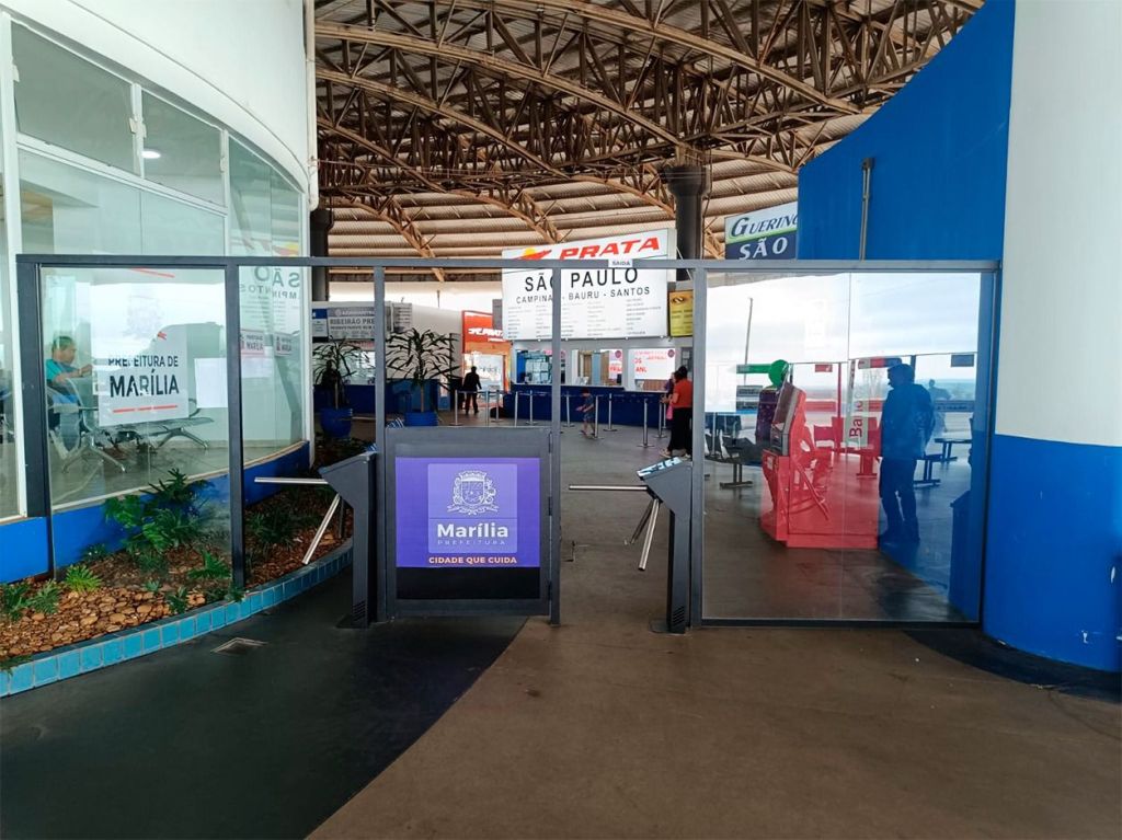 Rodoviária de Marília recebe catracas eletrônicas de acesso exclusivo às plataformas de&nbsp;embarque