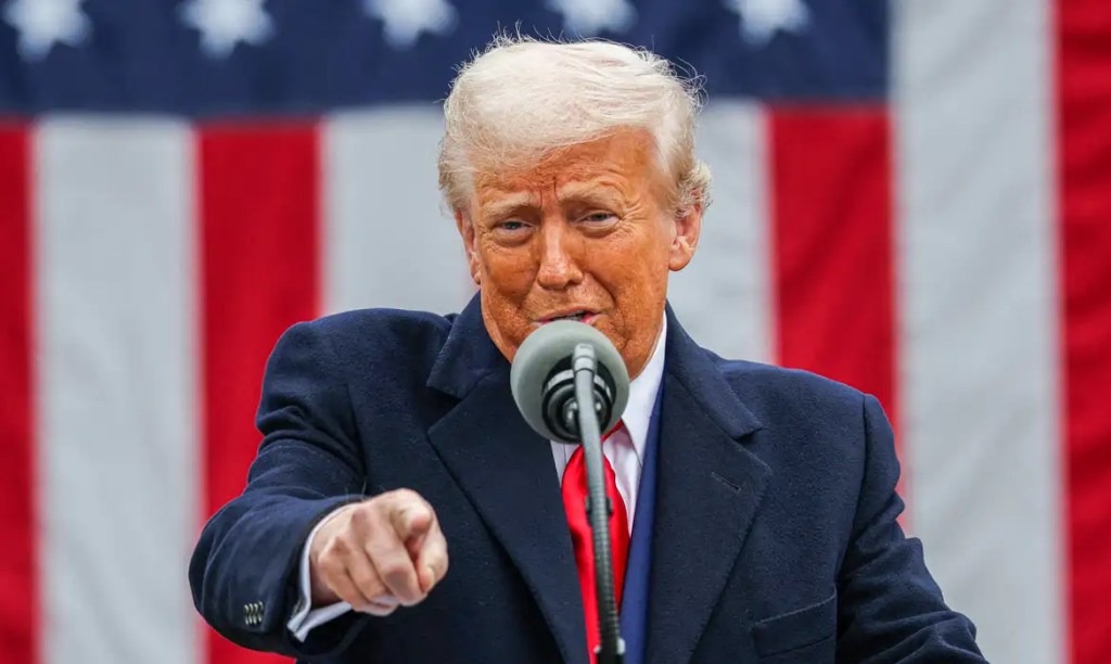 Trump ameaça países que se alinhem ao Brics com tarifa de&nbsp;10%