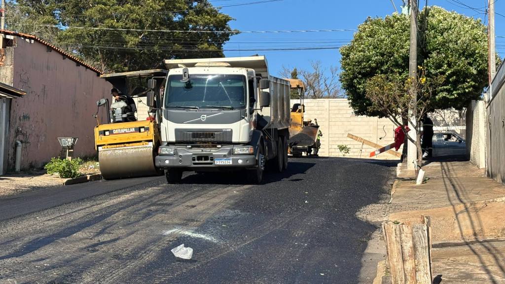 Recapeamento em mais quatro ruas da cidade deve ser concluído hoje&nbsp;(2)
