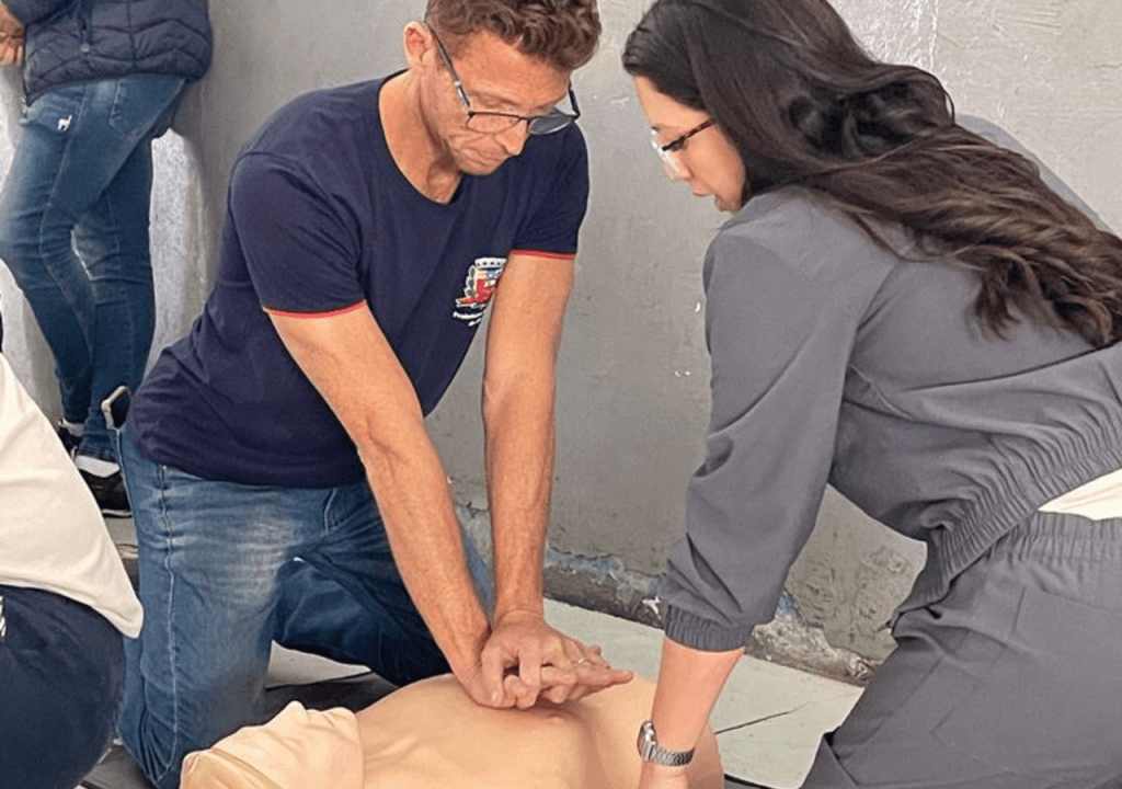 Prefeitura promove curso de primeiros socorros para funcionários que atuam na Rede de Apoio da&nbsp;Saúde