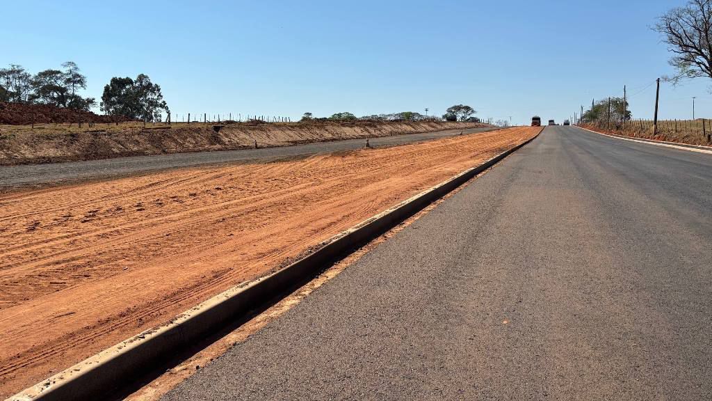 Avenida Luiz Toffoli é liberada após conclusão de obra de&nbsp;recapeamento