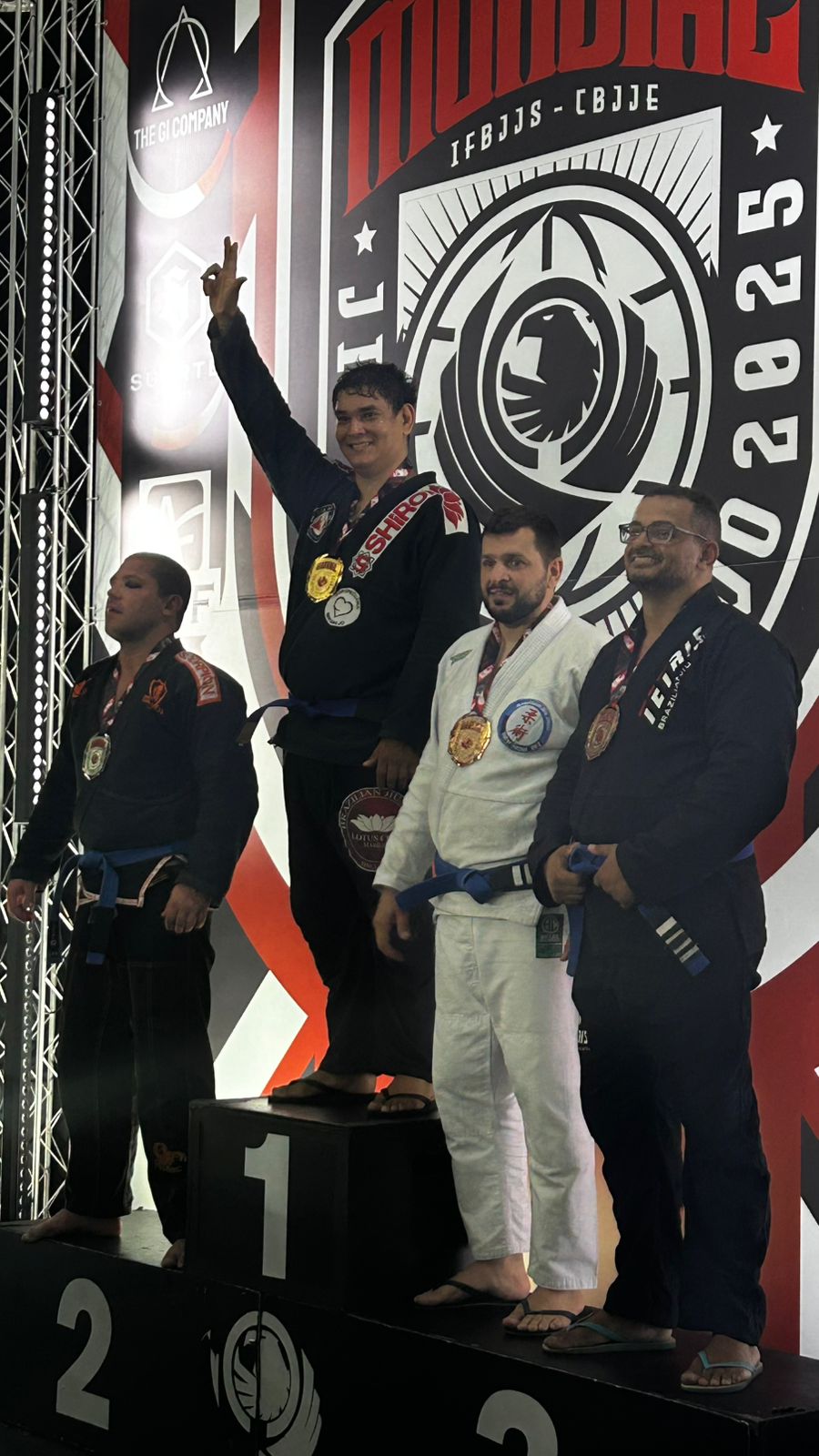 Mariliense Gabriel de Castro conquista título mundial de Jiu- Jitsu e emociona ao chegar ao topo do pódio&nbsp;(vídeo)