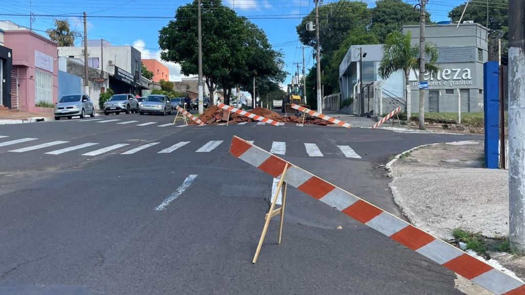 Atenção:Via Expressa em Marília é interditada até sexta-feira (6) para reparo em galeria&nbsp;pluvial
